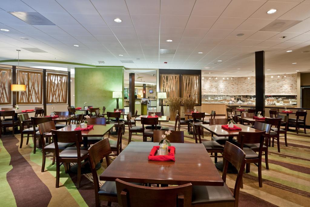 Holiday Inn Olathe Medical Center מסעדה תמונה