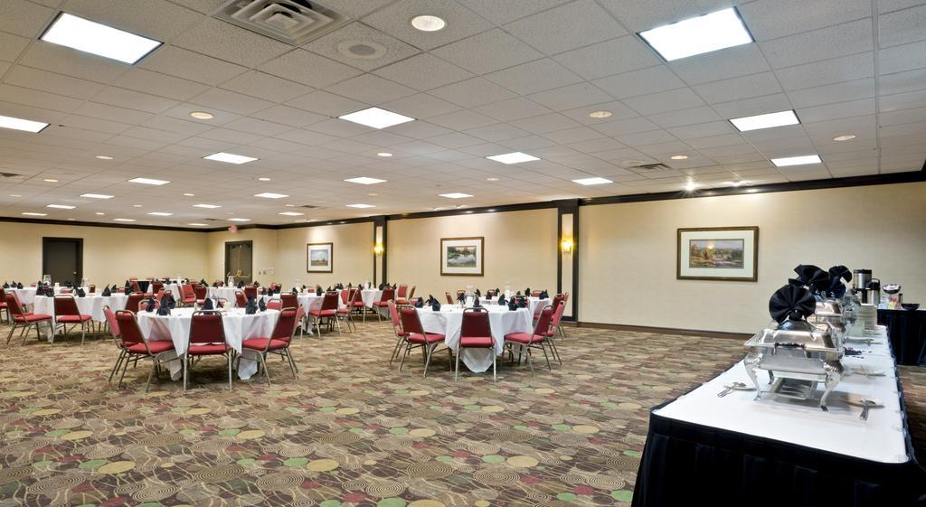 Holiday Inn Olathe Medical Center מסעדה תמונה